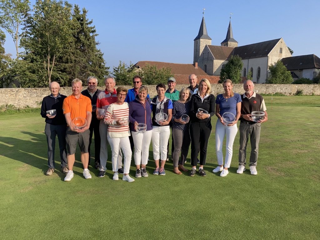Sieger und Platzierte der Clubmeisterschaft 2021 im GLC St.